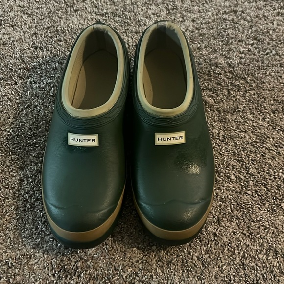 Hunter green clogs size 8 - Picture 1 of 2